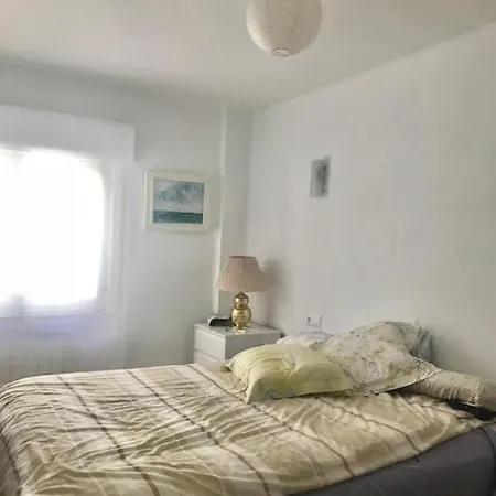 Piso Luminoso Y Tranquilo Bien Ubicado 公寓 *